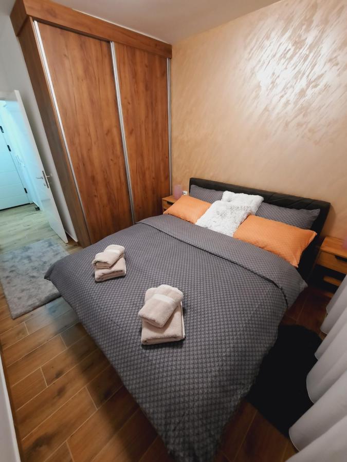 Apartman Kristal Sremska Mitrovica Exteriér fotografie