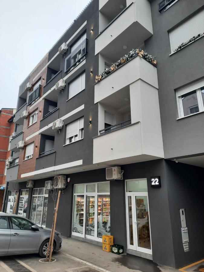 Apartman Kristal Sremska Mitrovica Exteriér fotografie