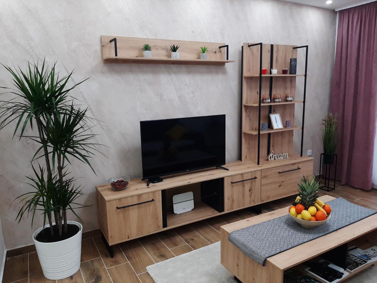 Apartman Kristal Sremska Mitrovica Exteriér fotografie