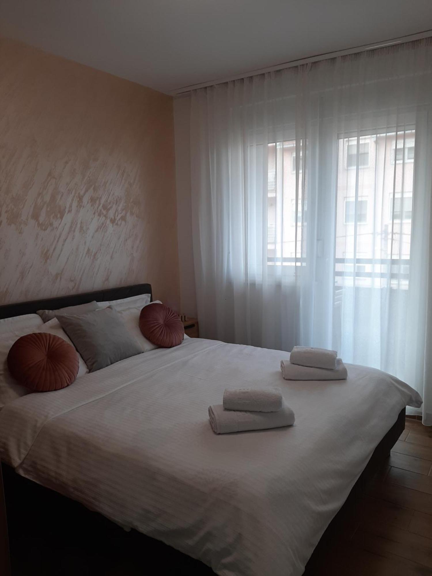 Apartman Kristal Sremska Mitrovica Exteriér fotografie